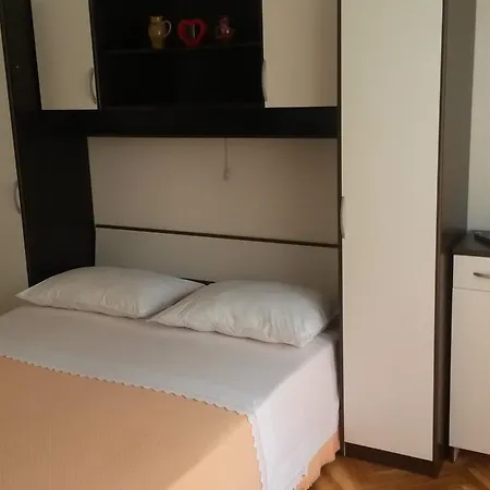 Nediljka 公寓 普利莫顿
